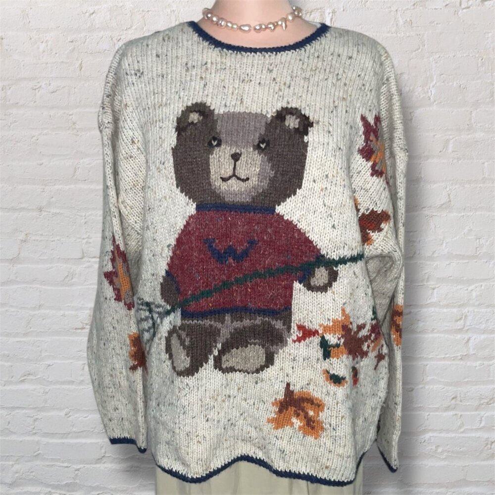 Vintage Woolrich Bear Fall Sweater - Women's Size Medium